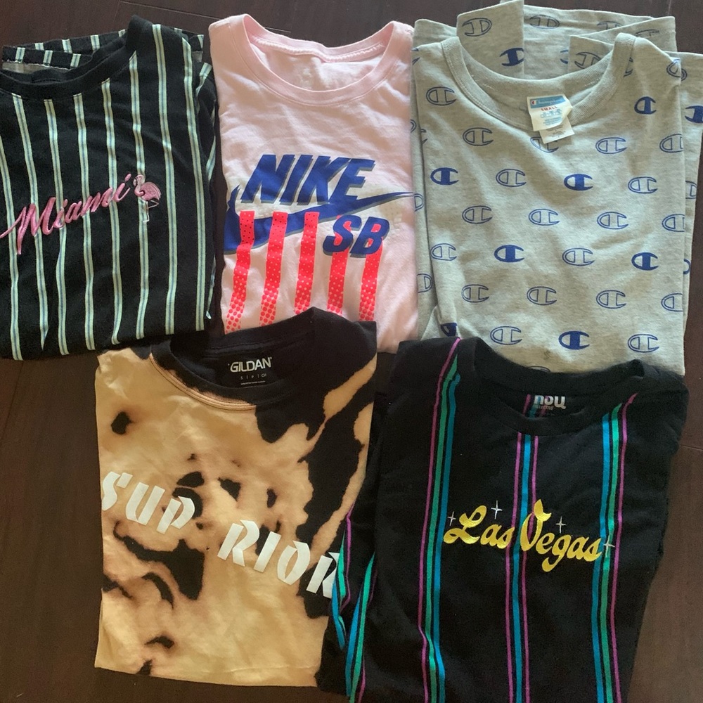 Boys tee lot Nike champion